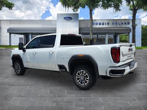 2023 GMC Sierra 2500 AT4