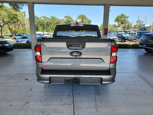 Carbonized Gray Metallic 2025 Ford Maverick Lobo