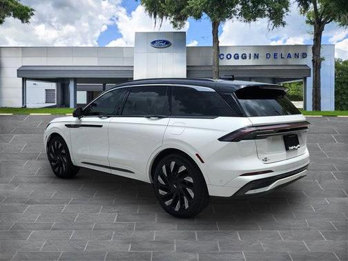 2024 Lincoln Nautilus Black Label