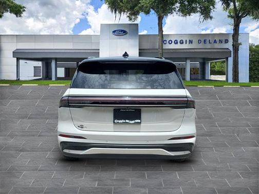 2024 Lincoln Nautilus Black Label