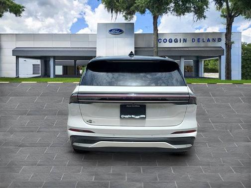 2024 Lincoln Nautilus Black Label