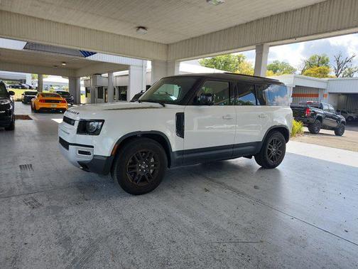 Fuji White 2021 Land Rover Defender 110 SE