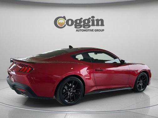 Molten Magenta Metallic Tinted Clearcoat 2026 Ford Mustang EcoBoost