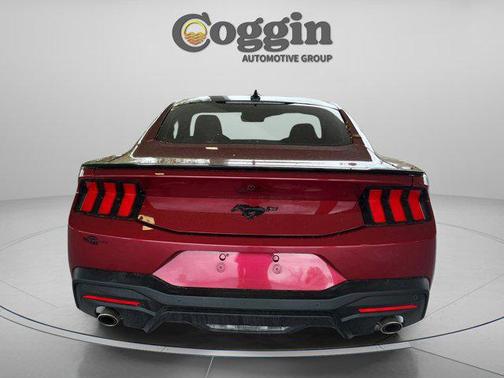 Molten Magenta Metallic Tinted Clearcoat 2026 Ford Mustang EcoBoost
