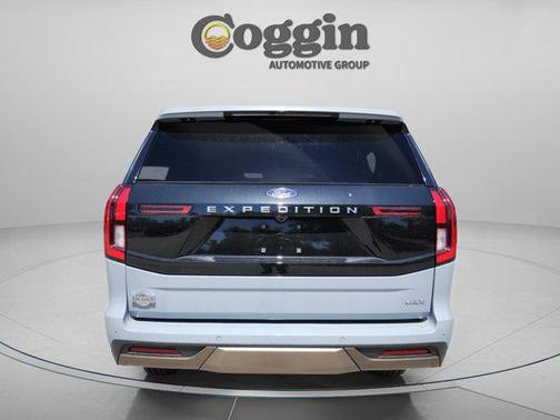 Glacier Gray Metallic Tri-Coat 2026 Ford Expedition Max King Ranch