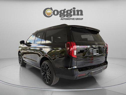 Agate Black Metallic 2026 Ford Expedition Platinum