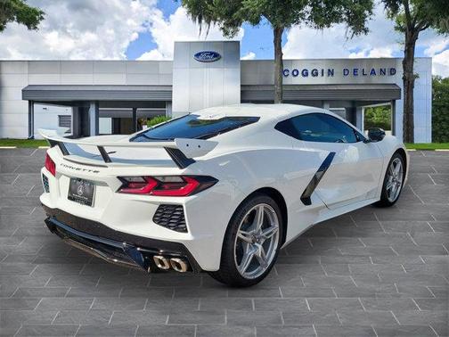 2025 Chevrolet Corvette Stingray w/2LT