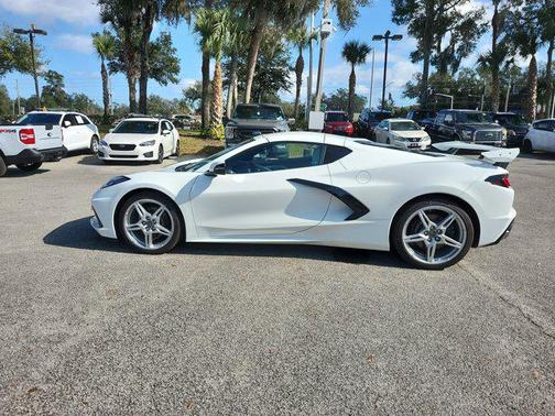 2025 Chevrolet Corvette Stingray w/2LT
