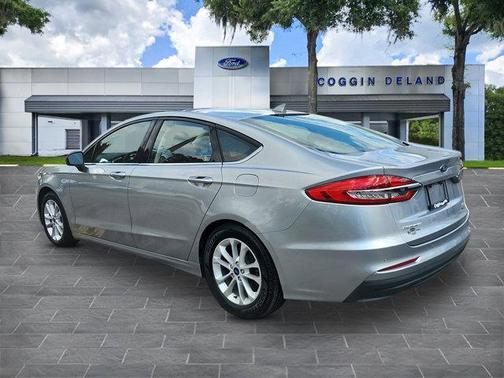 2020 Ford Fusion Hybrid SE