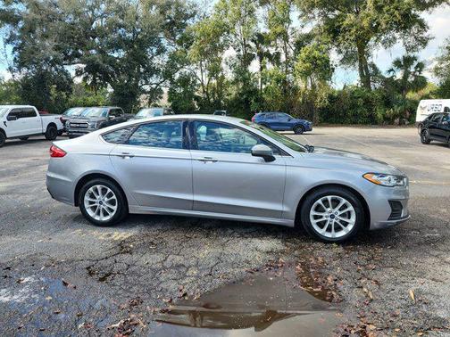 2020 Ford Fusion Hybrid SE