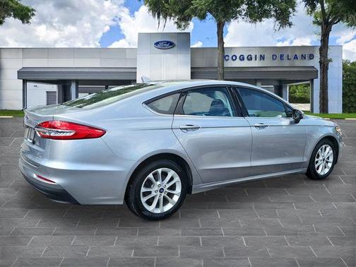 2020 Ford Fusion Hybrid SE