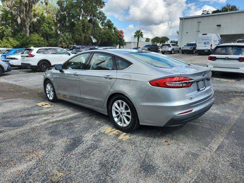 2020 Ford Fusion Hybrid SE