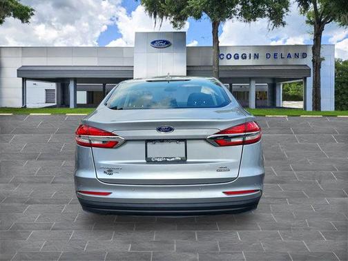 2020 Ford Fusion Hybrid SE