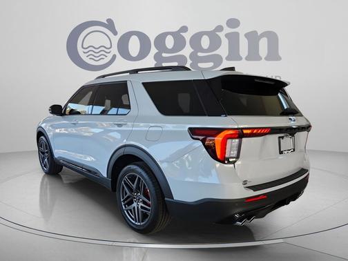 Space White Metallic 2026 Ford Explorer ST