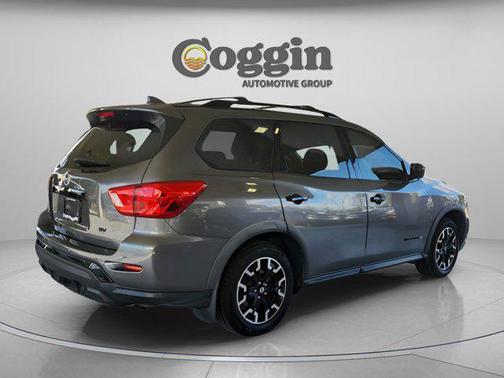 2019 Nissan Pathfinder SV