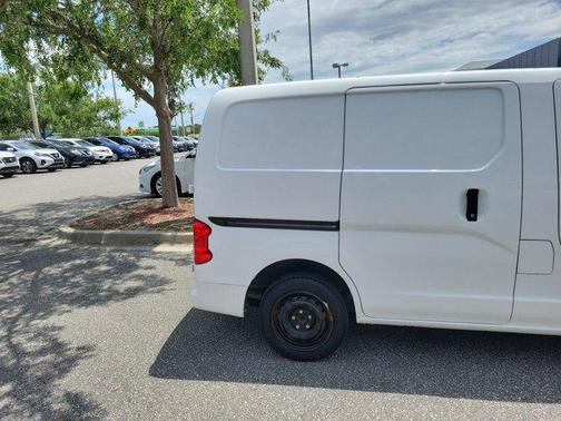 2019 Nissan NV200 SV