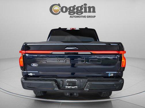 2025 Ford F-150 Lightning Platinum