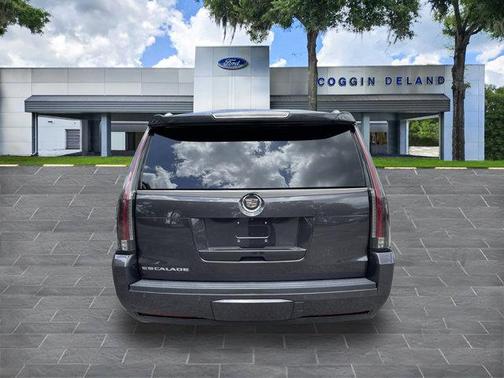 2015 Cadillac Escalade Luxury