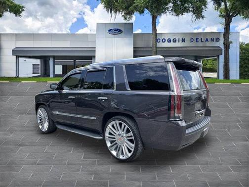 2015 Cadillac Escalade Luxury
