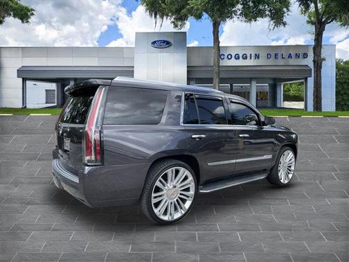 2015 Cadillac Escalade Luxury