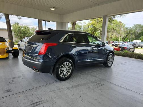 Harbor Blue Metallic 2018 Cadillac XT5 Luxury