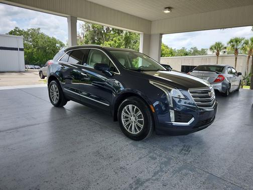 Harbor Blue Metallic 2018 Cadillac XT5 Luxury
