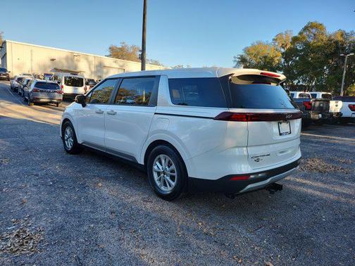 2022 Kia Carnival LXS