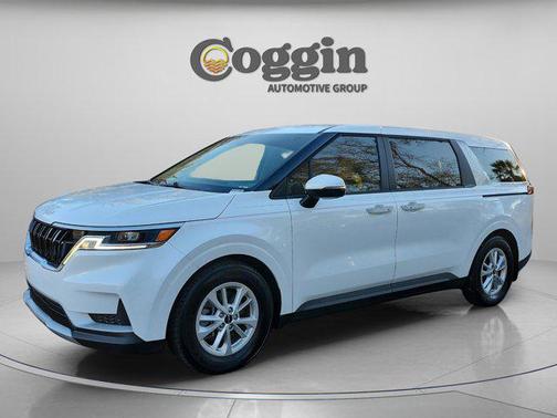 2022 Kia Carnival LXS