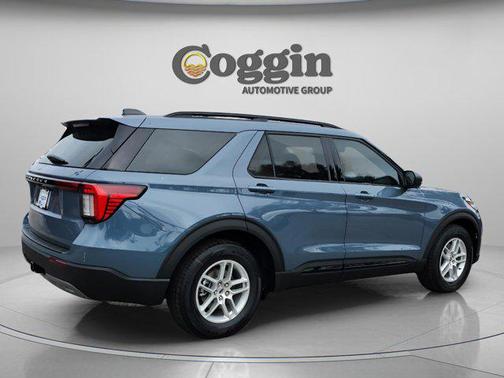 Vapor Blue Metallic 2026 Ford Explorer Active w/200A Pkg