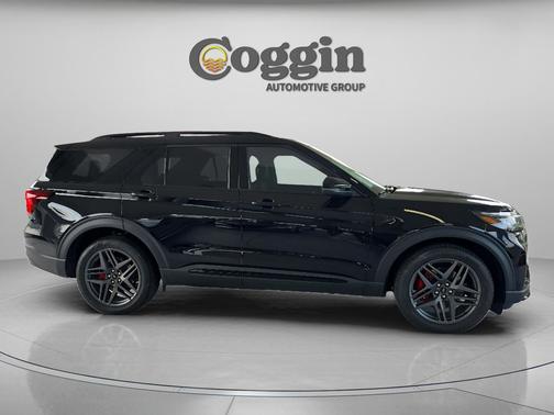 Agate Black Metallic 2026 Ford Explorer ST
