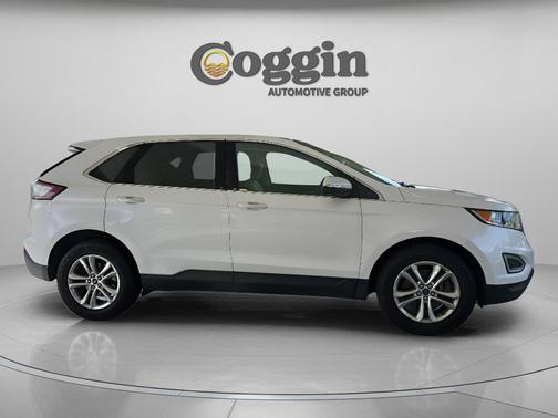 White Platinum Clearcoat Metallic 2016 Ford Edge SEL