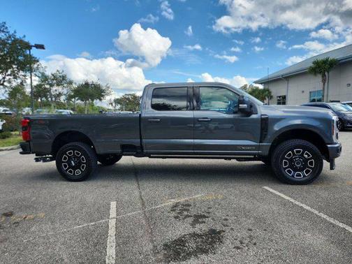 2026 Ford F-250 Platinum