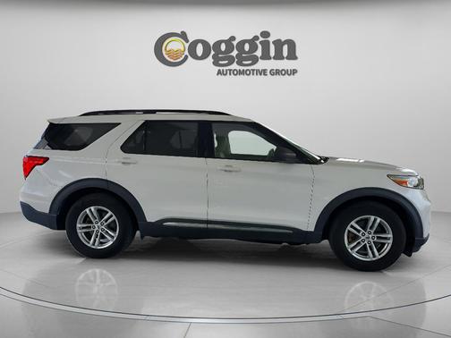 Star White Metallic Tri-Coat 2020 Ford Explorer XLT