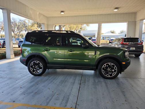 Eruption Green Metallic 2025 Ford Bronco Sport Outer Banks