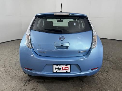 2015 Nissan Leaf SL