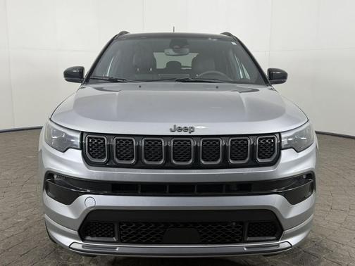 Billet Silver Metallic Clearcoat 2023 Jeep Compass High Altitude