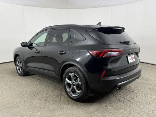 Agate Black Metallic 2025 Ford Escape ST-Line