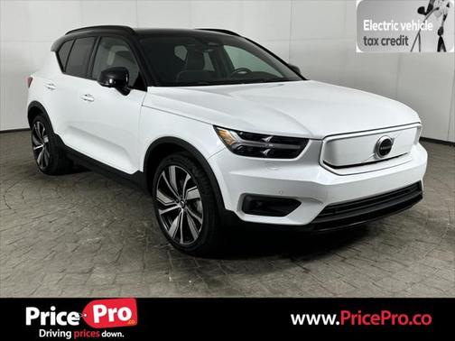 2021 Volvo XC40 Recharge Pure Electric P8