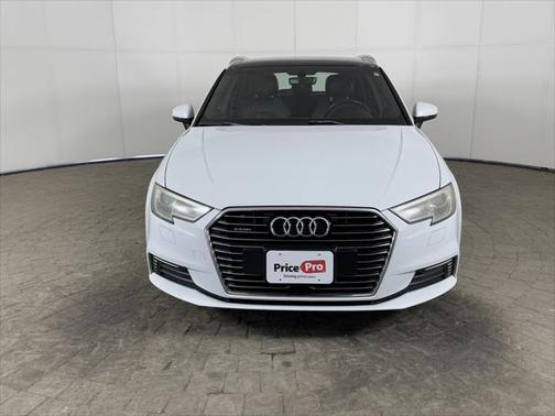 2017 Audi A3 e-tron 1.4T Premium