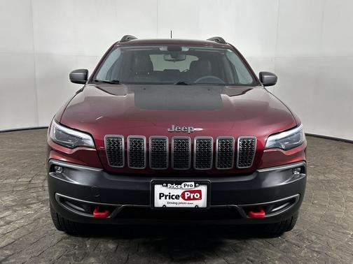 Velvet Red Pearlcoat 2019 Jeep Cherokee Trailhawk