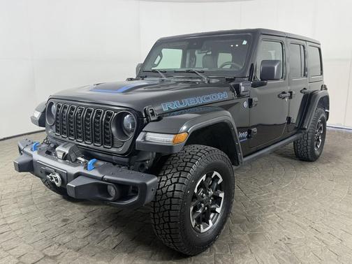 Black Clearcoat 2024 Jeep Wrangler 4xe Rubicon X