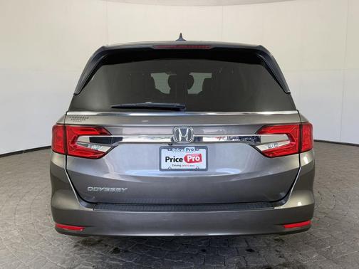 Pacific Pewter Metallic 2018 Honda Odyssey EX-L