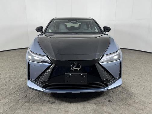 2023 Lexus RZ 450e Luxury