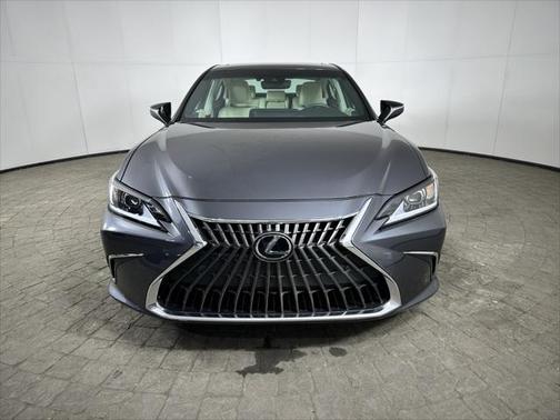 2022 Lexus ES 350 Base