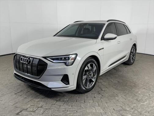 2021 Audi e-tron Premium