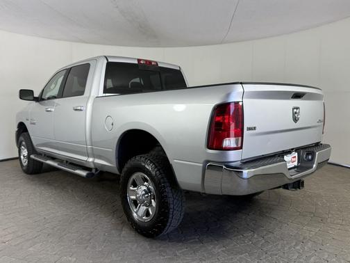 Bright Silver Metallic Clearcoat 2017 RAM 2500 SLT 4x4 Crew Cab 6'4 Box