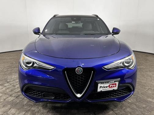 Anodized Blue Metallic 2022 Alfa Romeo Stelvio Ti
