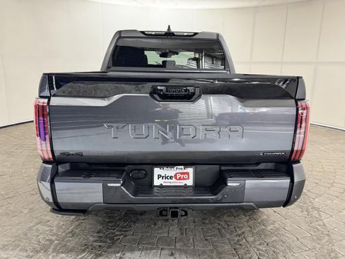 2025 Toyota Tundra Hybrid Platinum