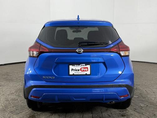 Electric Blue Metallic 2025 Nissan Kicks S