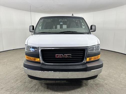 2022 GMC Savana 2500 Work Van